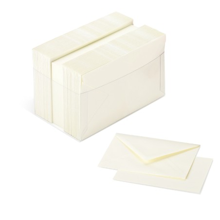 Scatola 100 cartoncini (200gr) + 100 buste (90gr) avorio formato 9 Favini